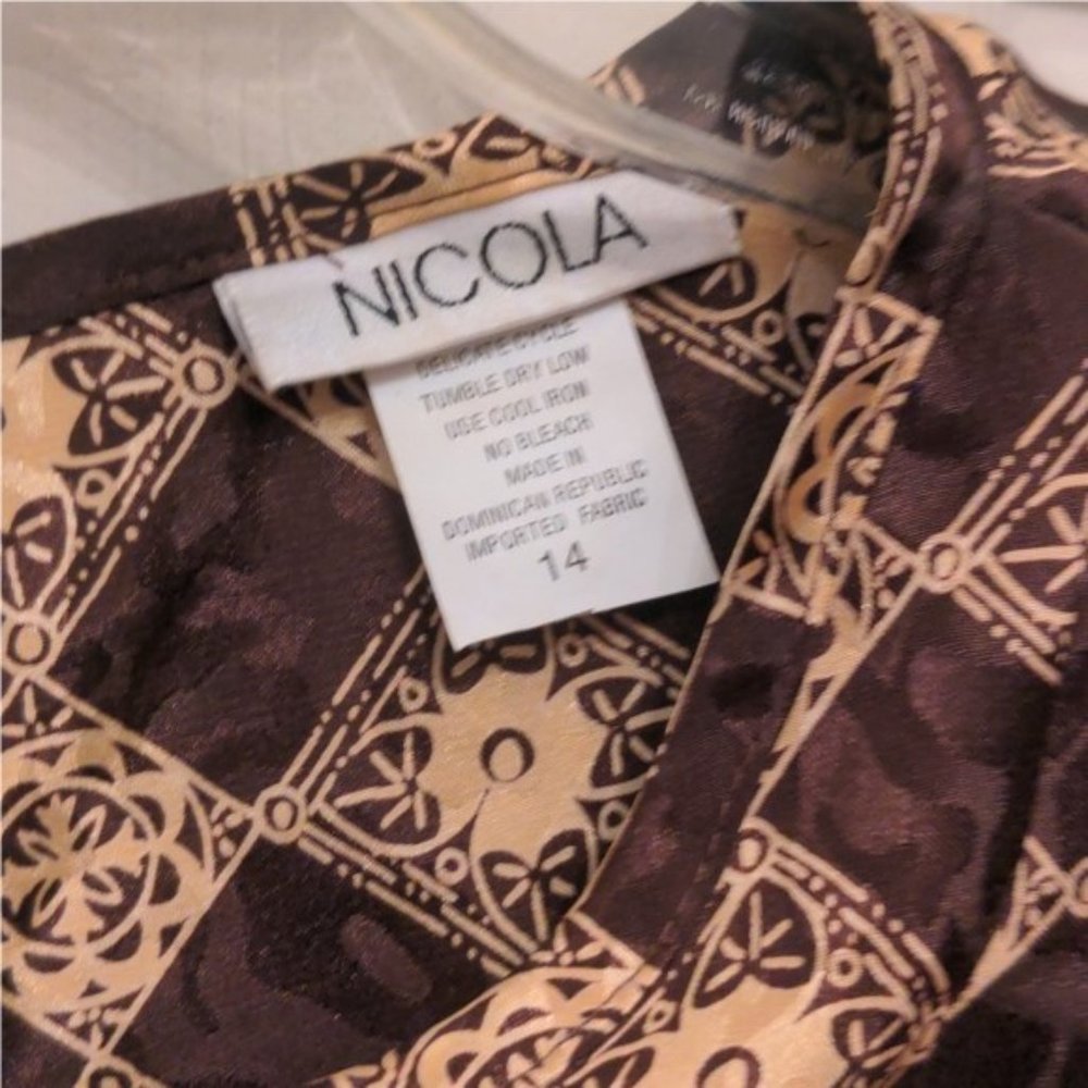 Nicola Brown and Gold Blouse. - Picture 2 of 5